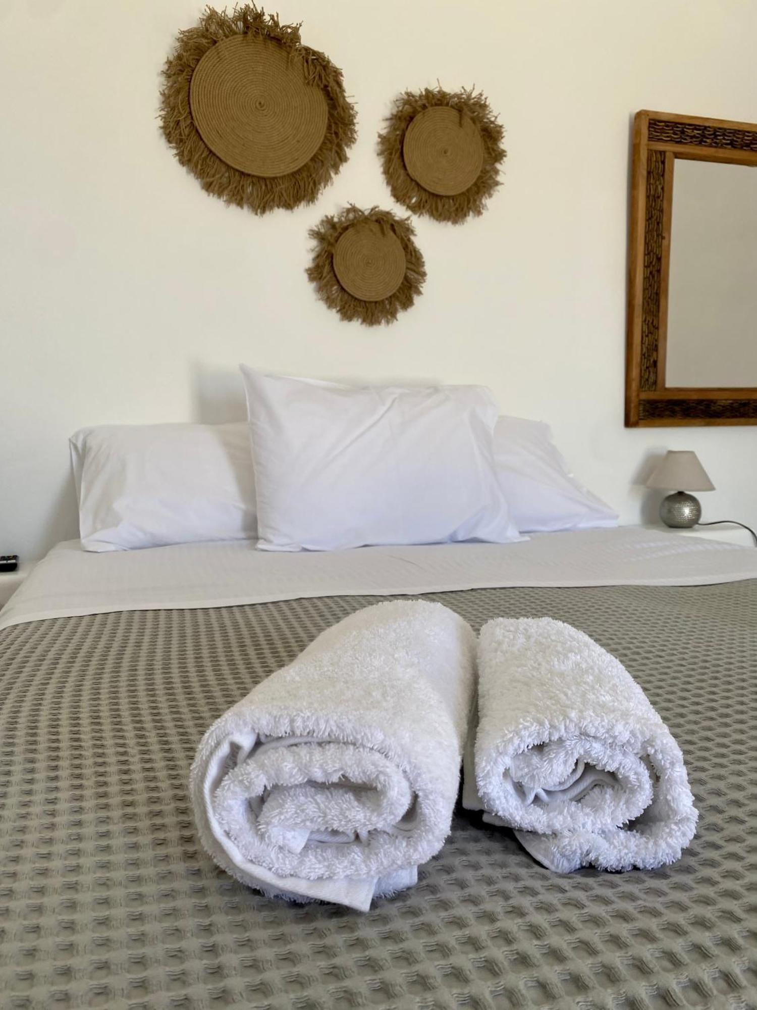 My Oasis Studios Mykonos Klouvas Buitenkant foto