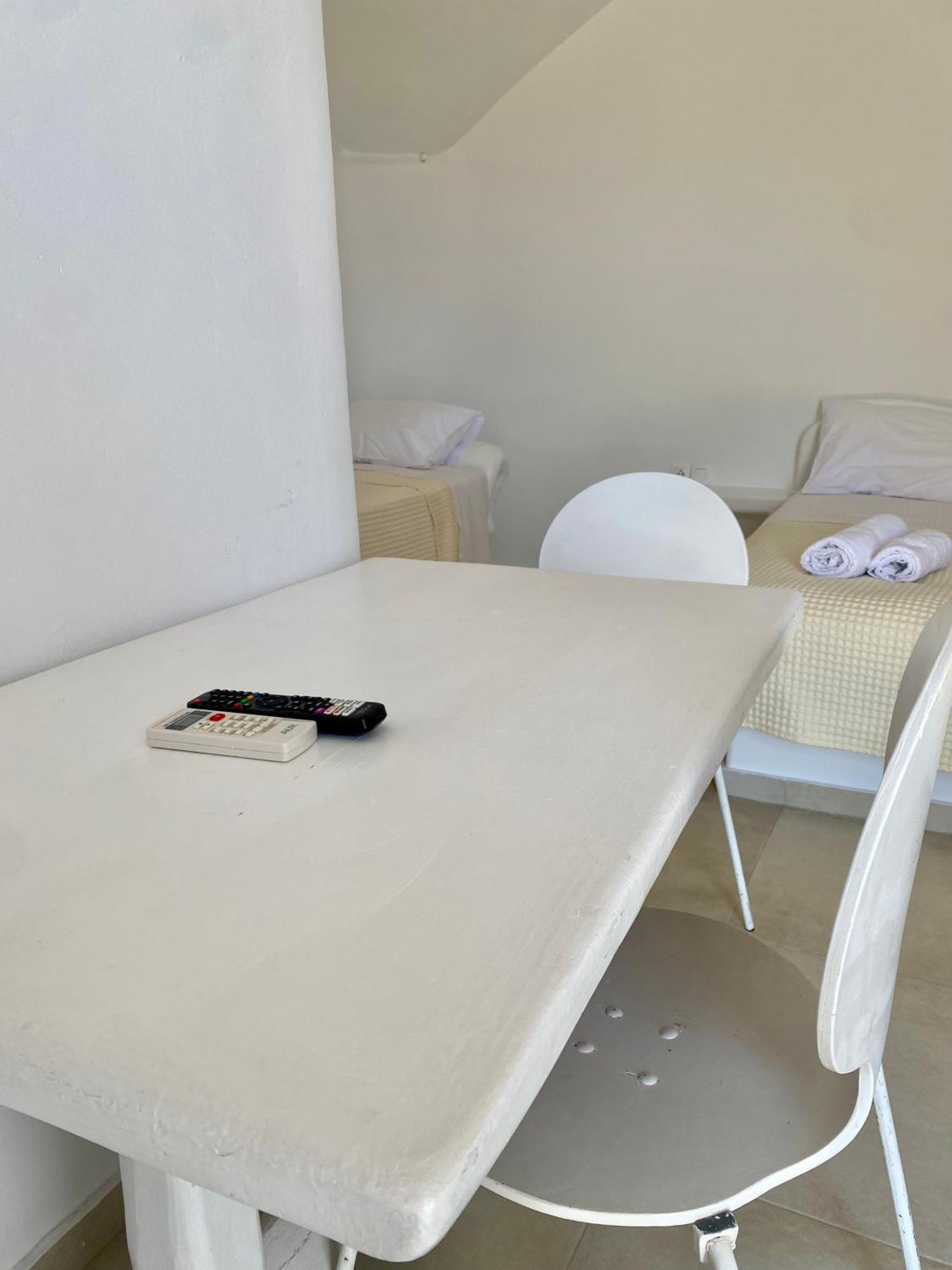 My Oasis Studios Mykonos Klouvas Buitenkant foto